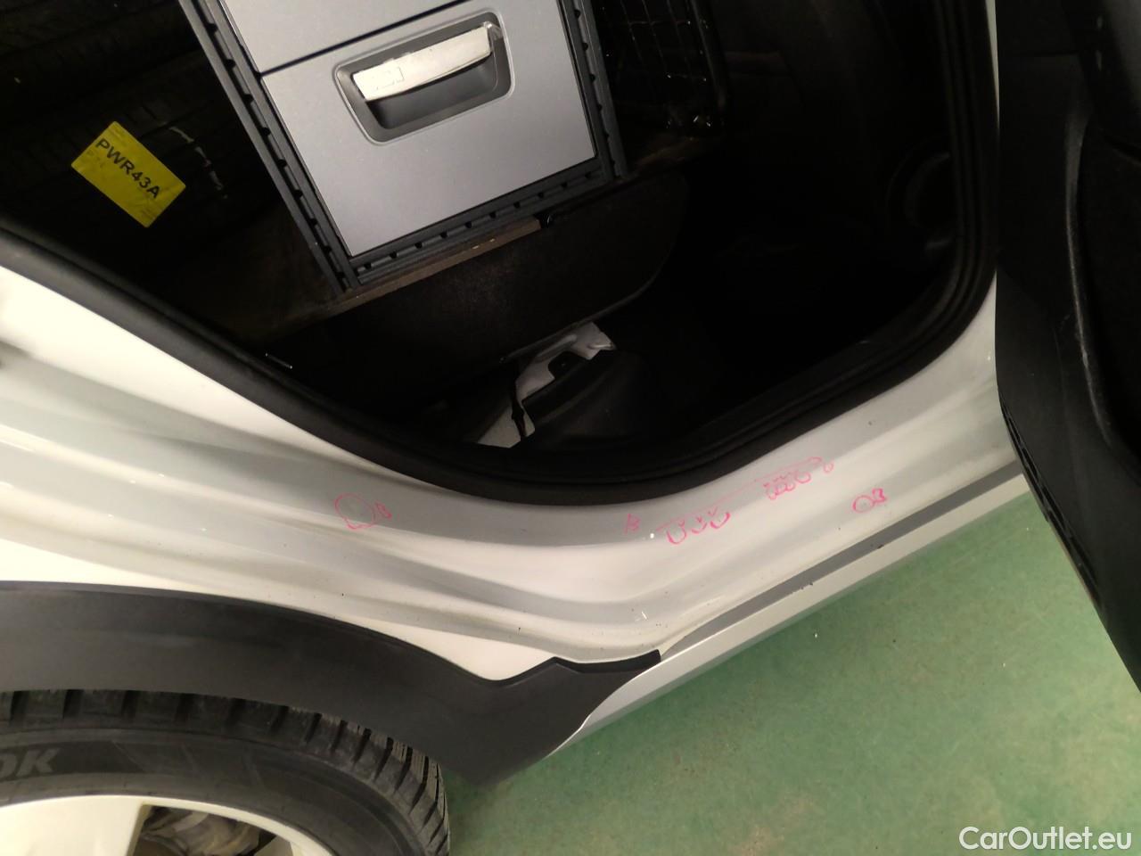  Volkswagen  Golf  Allt. TDI Ltd.Ed. 4M Aut. #15