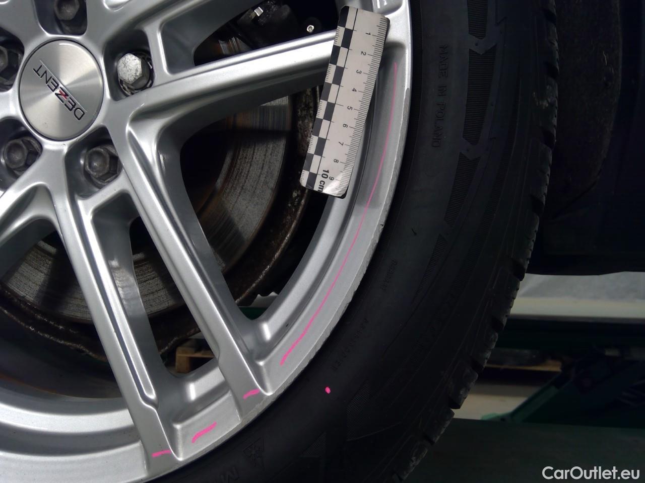  Volvo  V60  CC B4D Ad.Na.P.Ed. AWD Aut #19