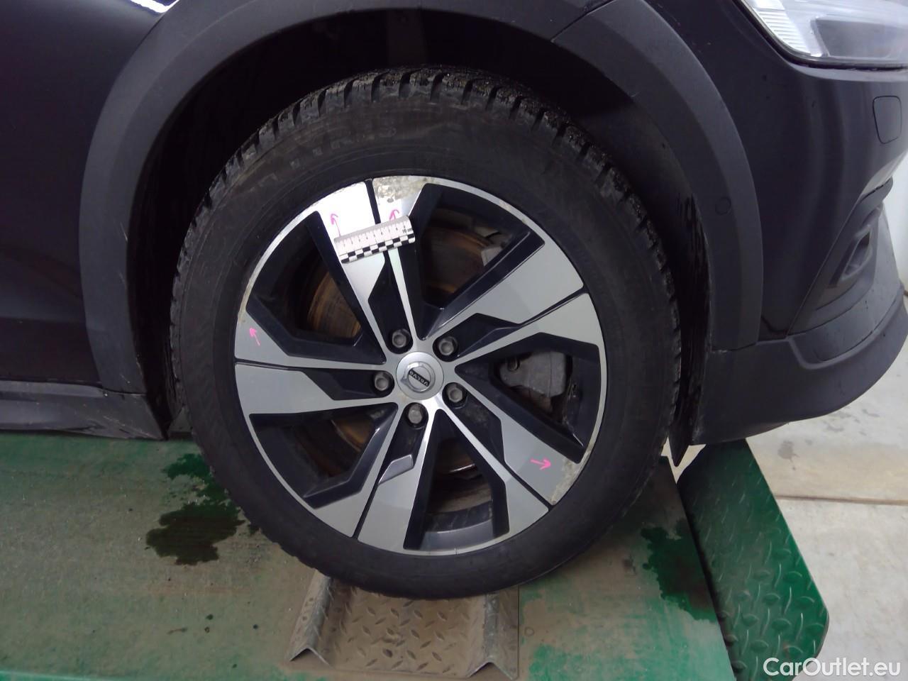  Volvo  V60  CC B4 D AWD Adv.SE Tek.Aut #31