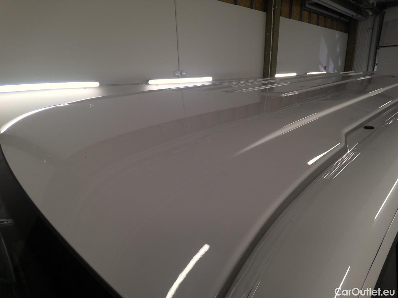  Volkswagen  Transporter T6 TDI 150 28 L2H1 A CV 4M #31