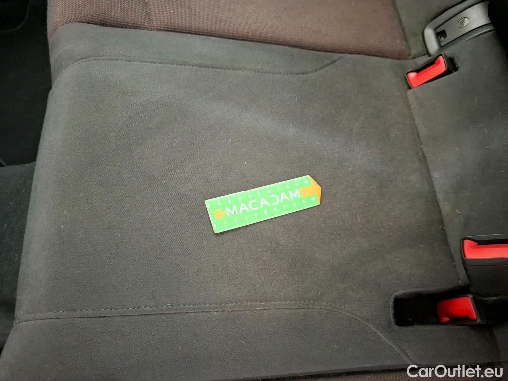  Audi  A4  Berline 30 TDI Business line 2.0 TDI 135CV BVA7 E6d #15