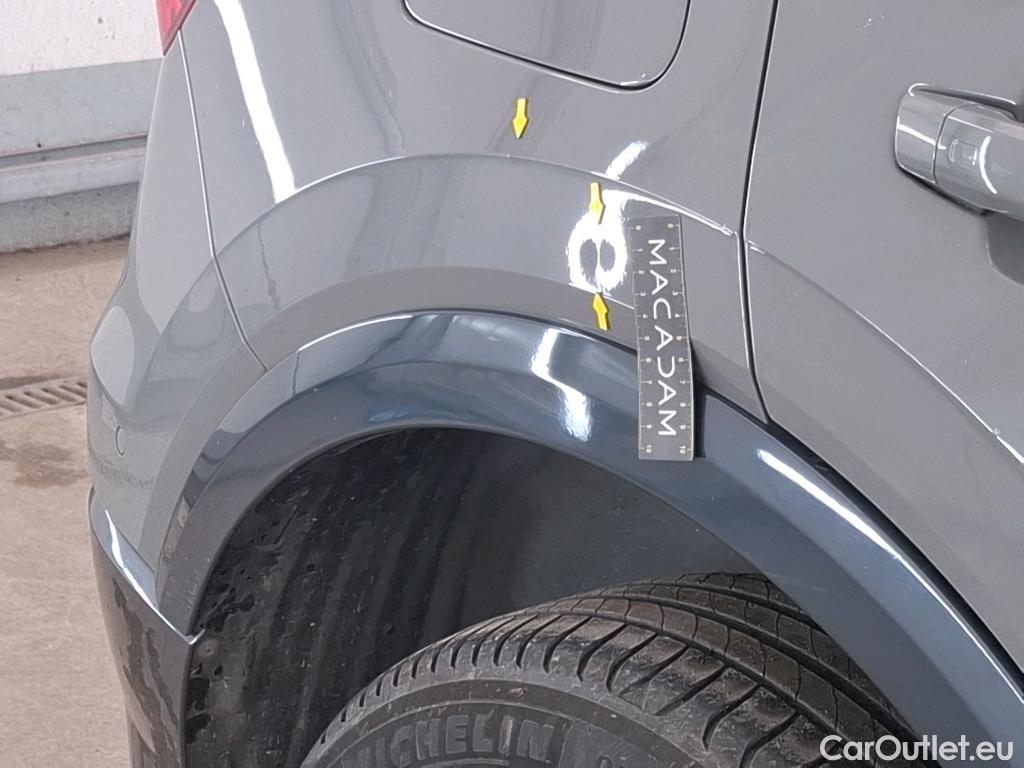  Audi  Q2 AUDI  / 2016 / 5P / SUV 30 TDI 116 S Tronic Business Line #13