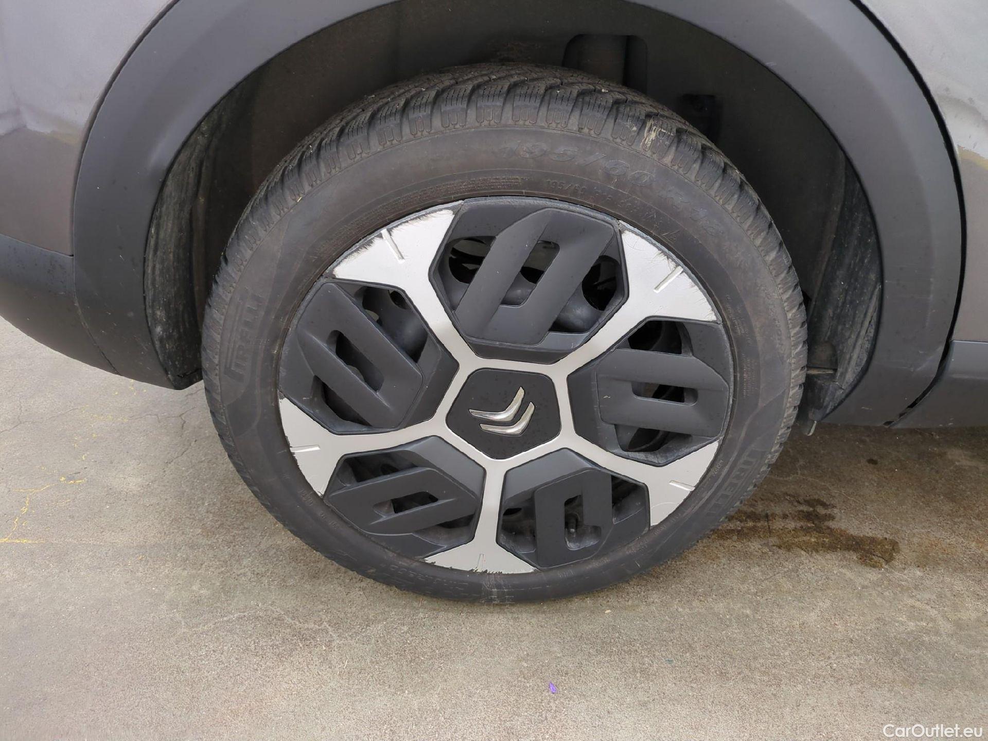  Citroen  C4  Berline Feel 1.2 PureTech 130CV BVA8 E6d #5