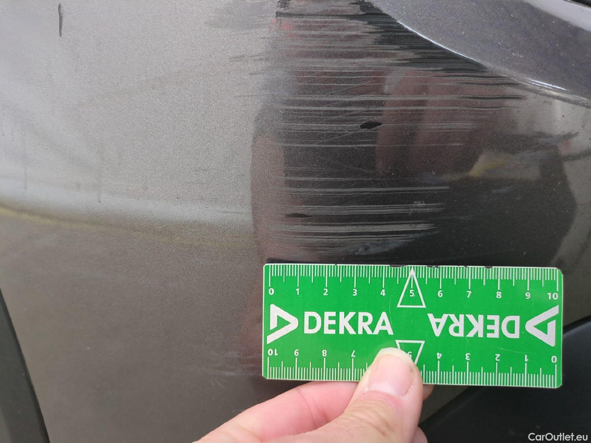  Citroen  C4  Berline Feel 1.2 PureTech 130CV BVA8 E6d #8