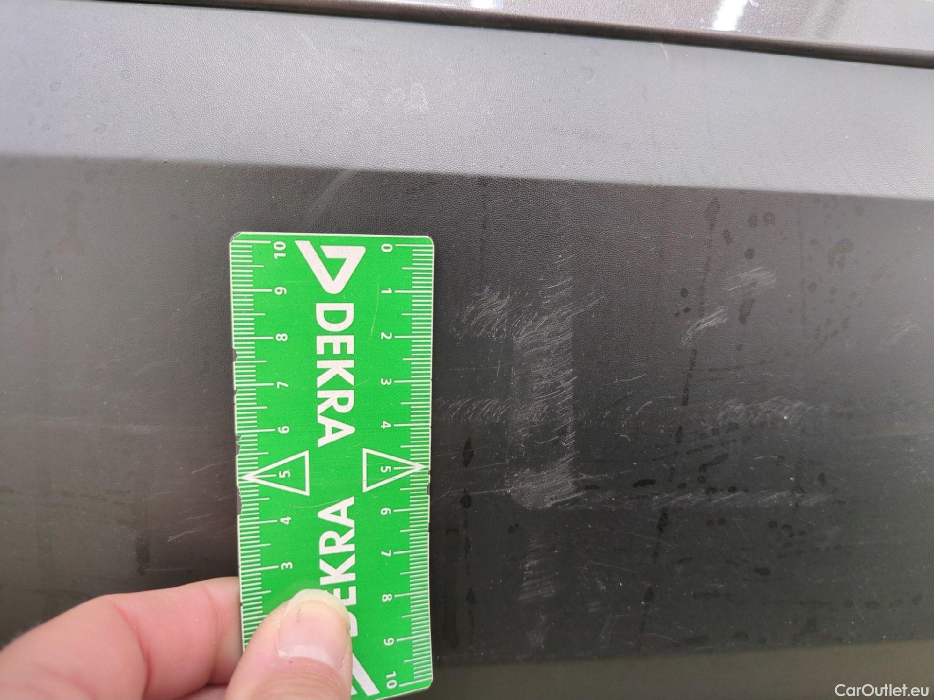  Citroen  C4  Berline Feel 1.2 PureTech 130CV BVA8 E6d #21