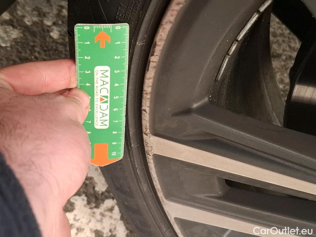  Bmw  Serie 1 BMW Série 1 / 2019 / 5P / Berline 116i DKG7 Business Design #13