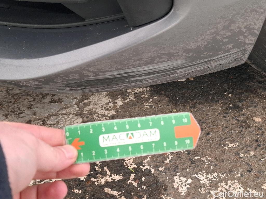  Bmw  Serie 1 BMW Série 1 / 2019 / 5P / Berline 116i DKG7 Business Design #4