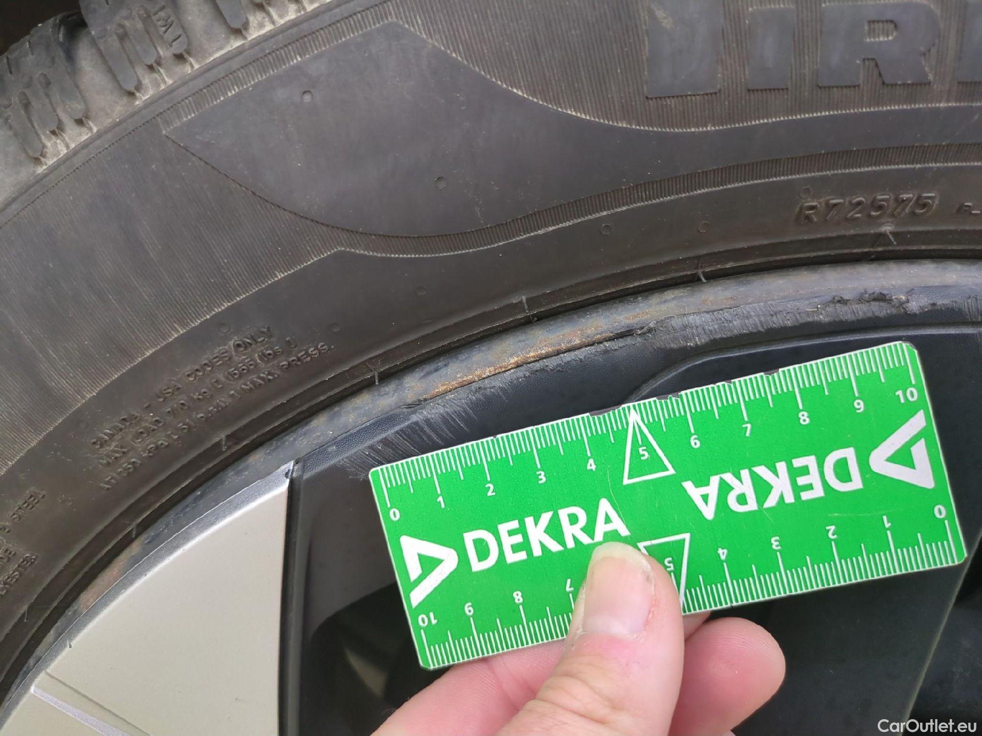  Citroen  C4  Berline Feel 1.2 PureTech 130CV BVA8 E6d #3