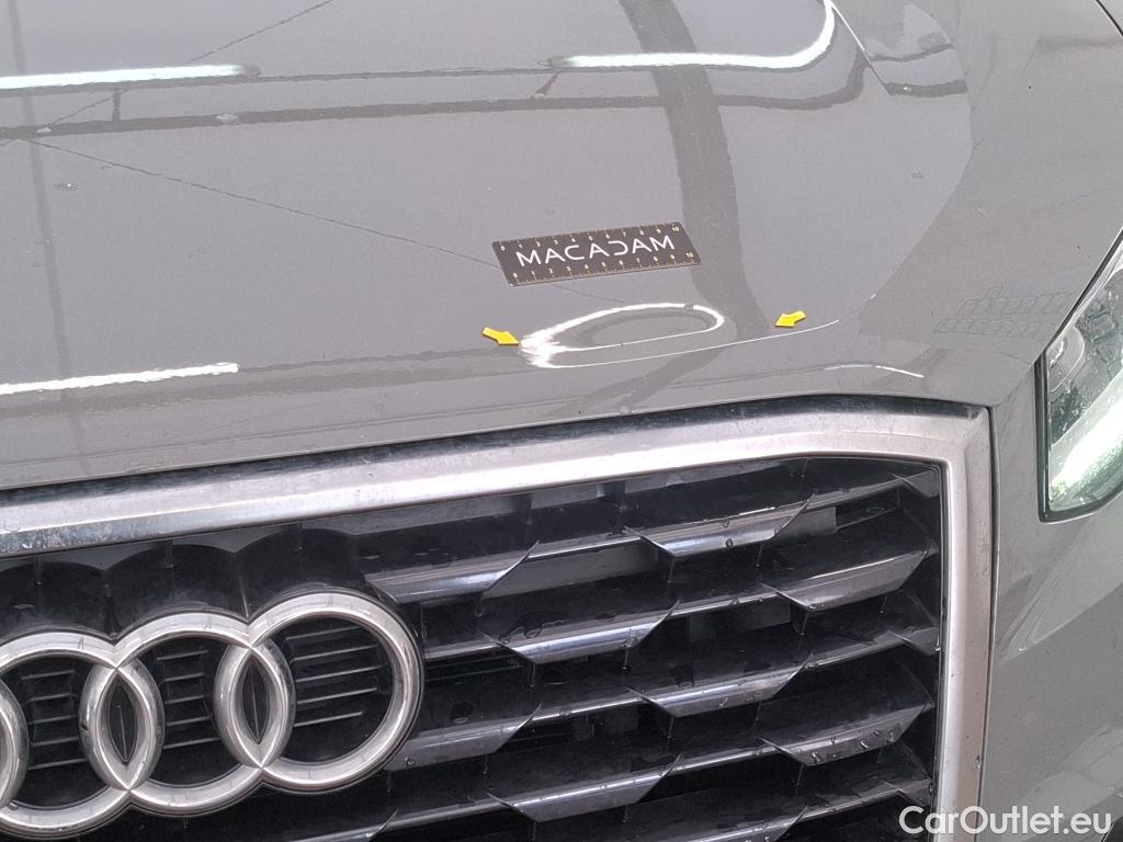  Audi  Q2 AUDI  / 2016 / 5P / SUV 30 TDI 116 S Tronic Business Line #2