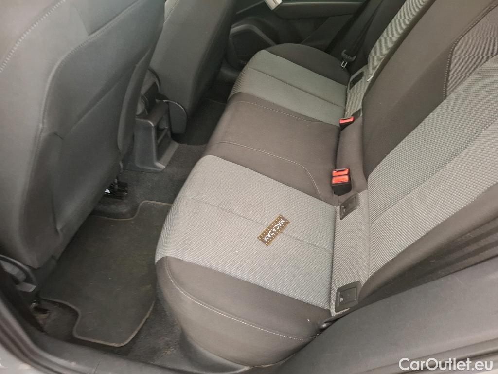  Audi  Q2 AUDI  / 2016 / 5P / SUV 30 TDI 116 S Tronic Business Line #14