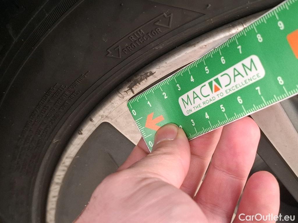  Bmw  Serie 1 BMW Série 1 / 2019 / 5P / Berline 116i DKG7 Business Design #15