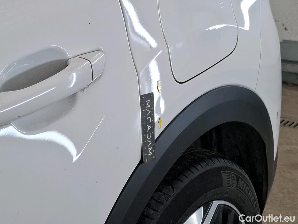  Citroen  C4  Berline Shine 1.5 BlueHDI 130CV BVA8 E6d #8