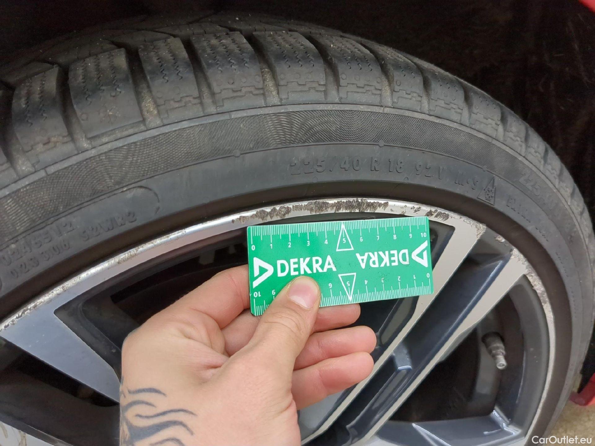  Bmw  Serie 1 Série 1 Berline 118 d M Sport 2.0 150CV BVA8 E6d #23