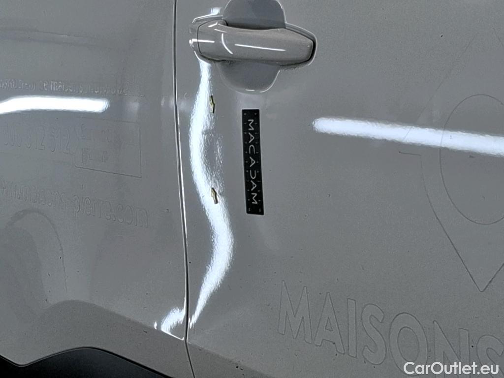  Citroen  C4  Berline Shine 1.5 BlueHDI 130CV BVA8 E6d #3