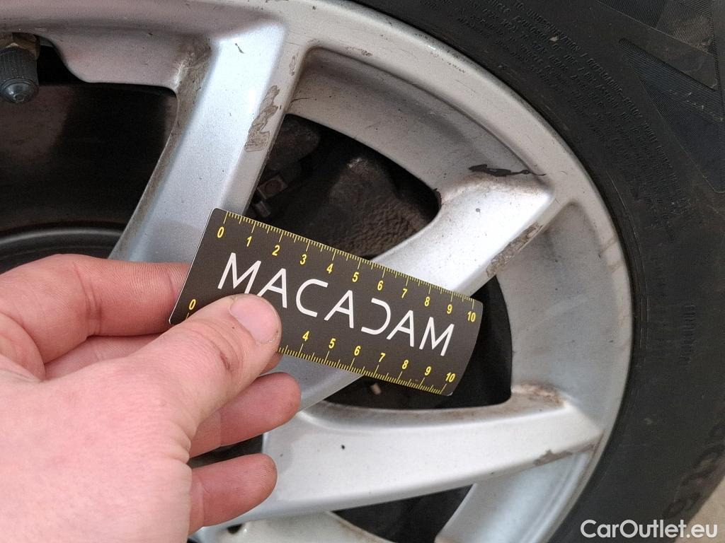  Bmw  Serie 2 Série 2 Active Tourer 216d Lounge 1.5 115CV BVM6 E6d #92