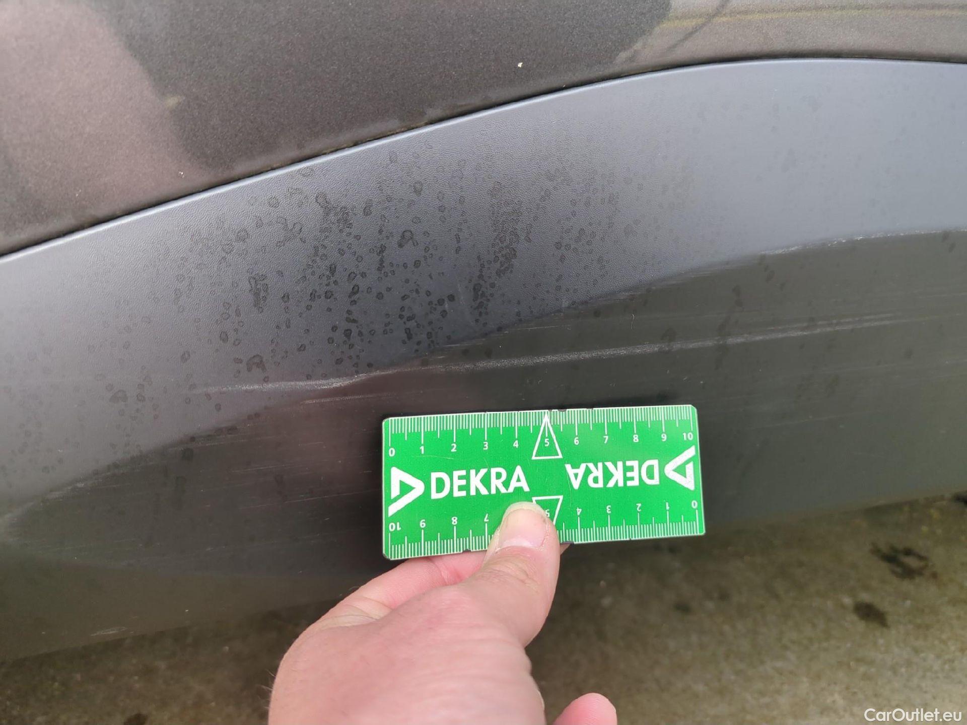  Citroen  C4  Berline Feel 1.2 PureTech 130CV BVA8 E6d #27