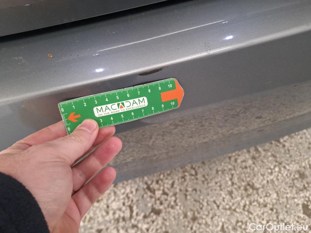  Bmw  Serie 1 BMW Série 1 / 2019 / 5P / Berline 116i DKG7 Business Design #26