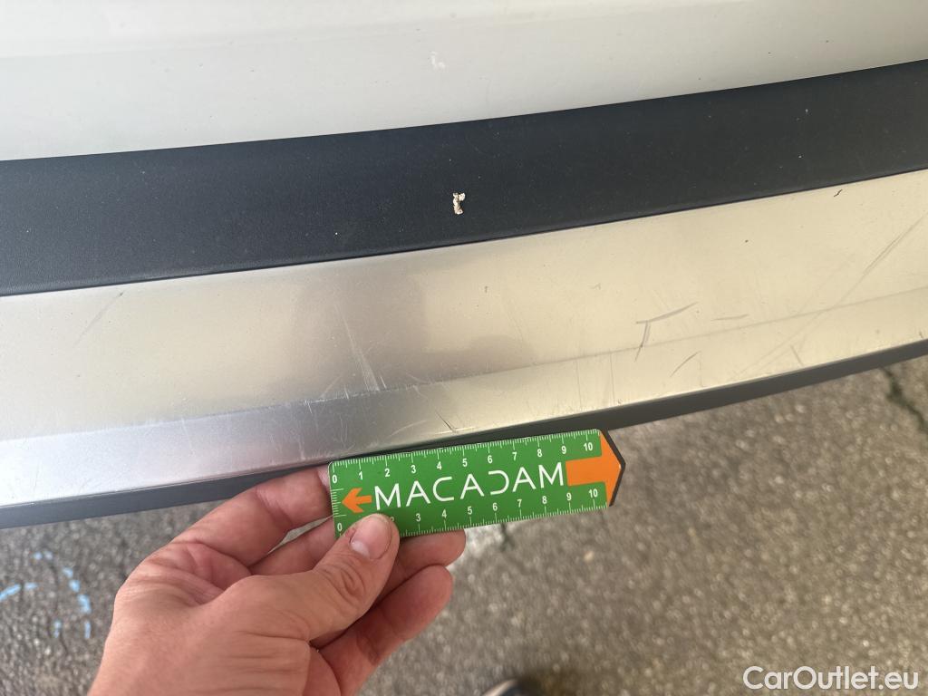  Peugeot  2008  Allure Pack 1.5 HDi 130CV BVA8 E6d #17