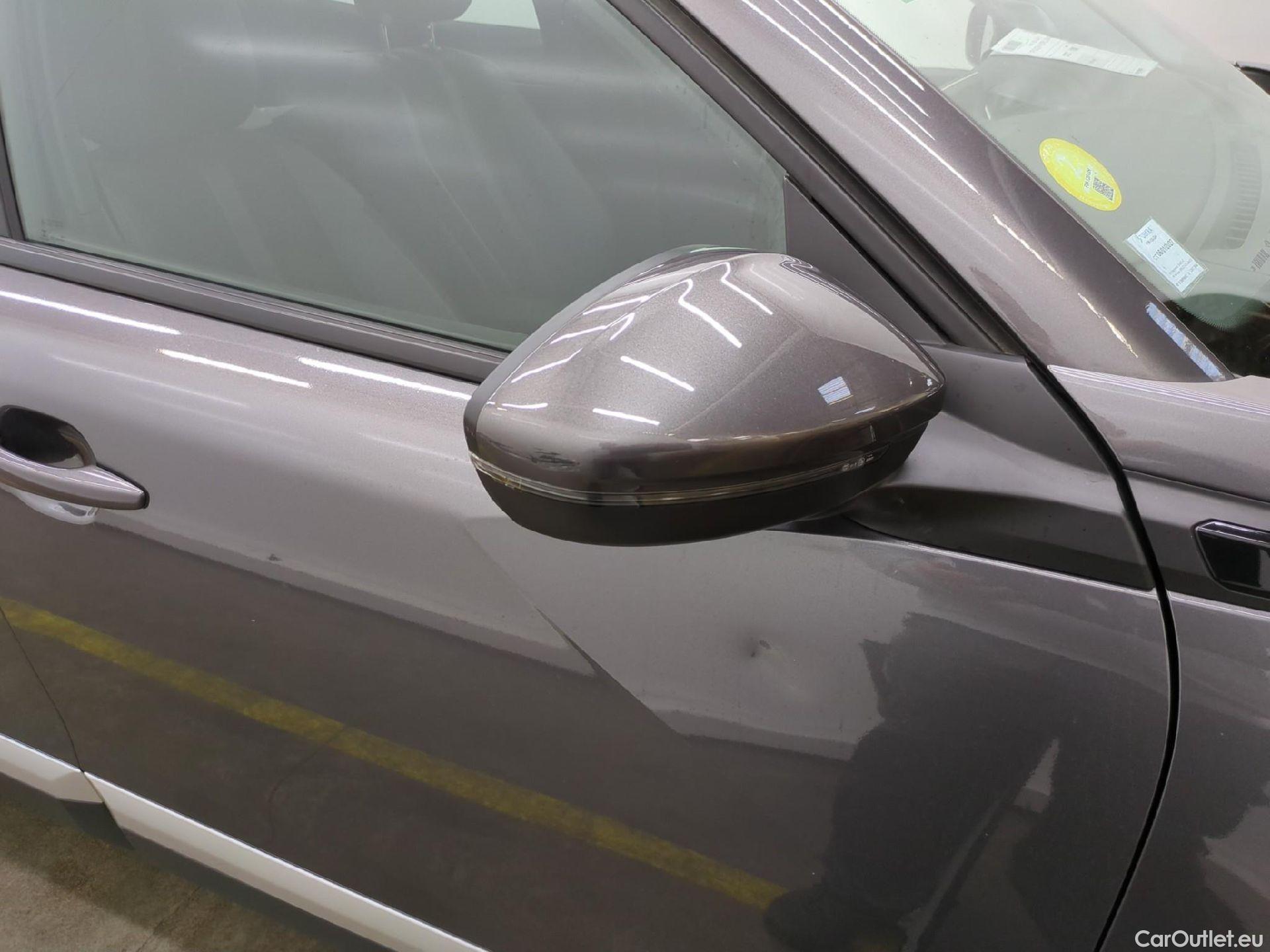  Peugeot  2008  Allure Business 1.5 HDi 130CV BVA8 E6d #39