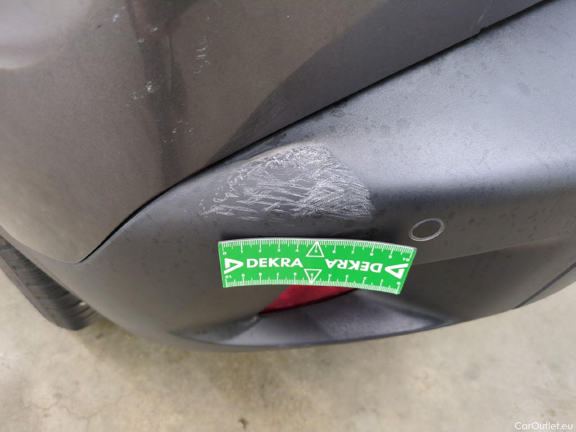  Peugeot  2008  Allure Business 1.5 HDi 130CV BVA8 E6d #60