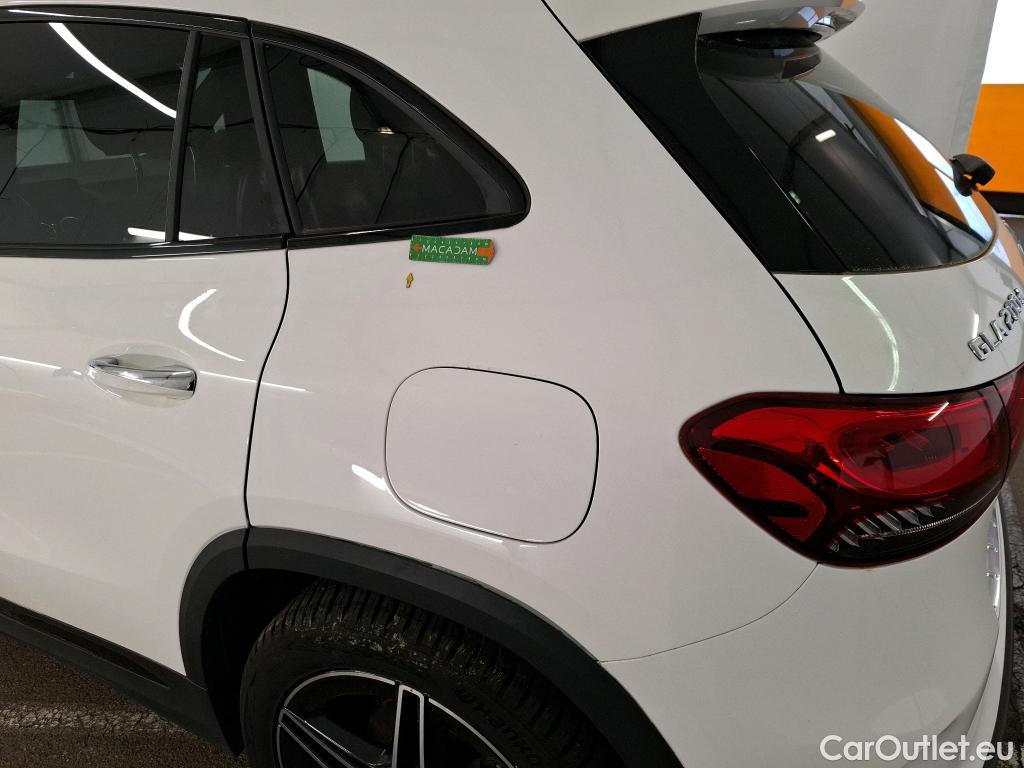  Mercedes  GLA MERCEDES-BENZ  / 2020 / 5P / SUV 2.0  200 D AMG LINE DCT #1