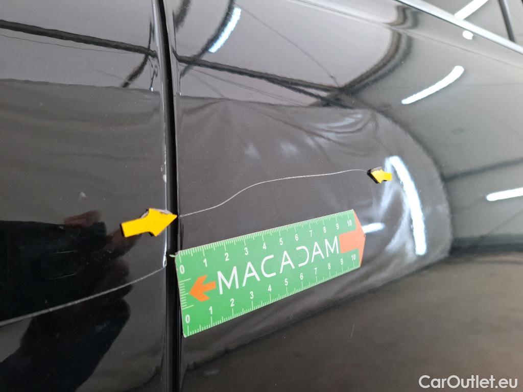  Mercedes  GLB MERCEDES-BENZ  / 2019 / 5P / SUV  200 d Business Line #17