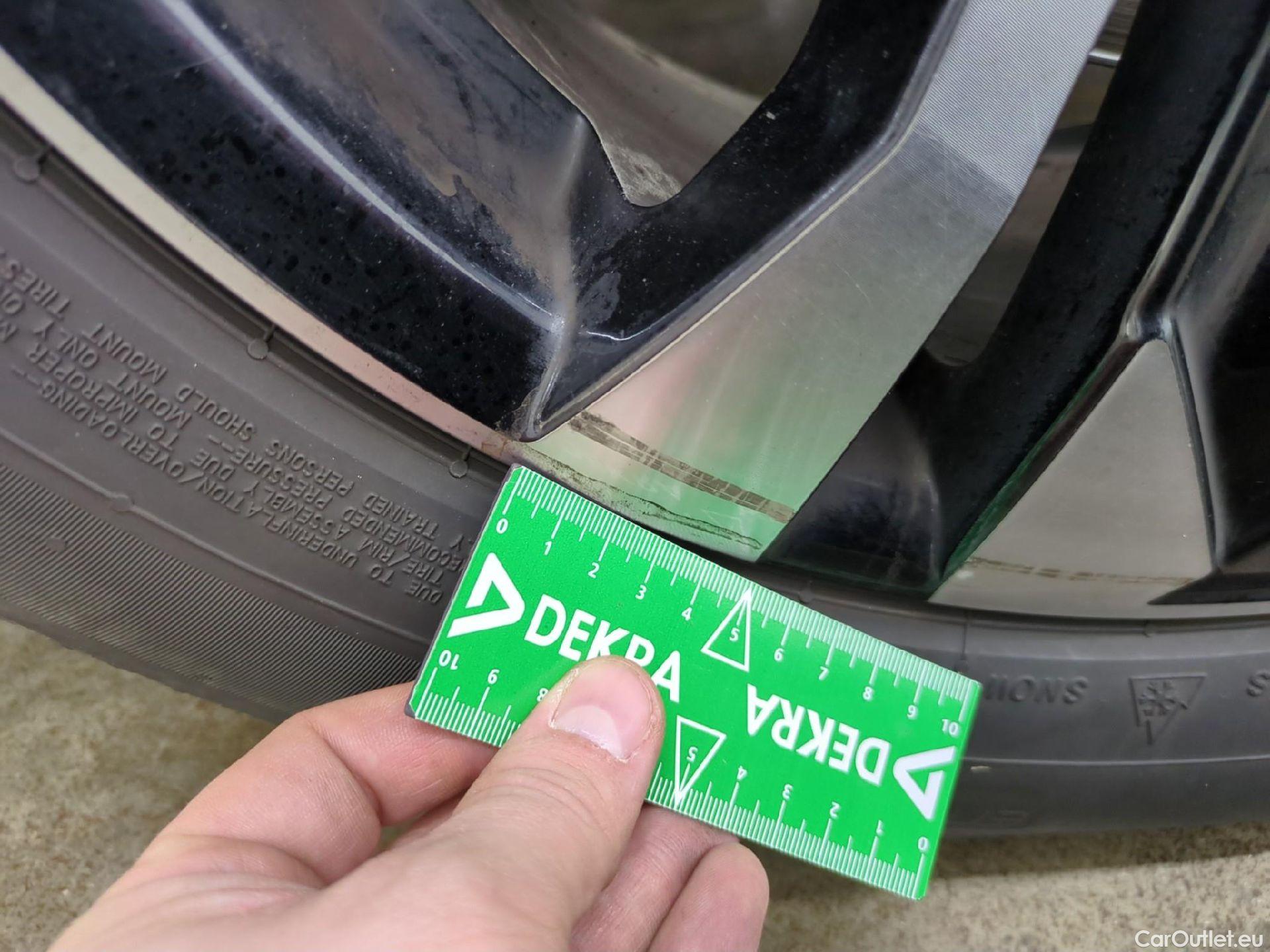  Peugeot  2008  Allure Business 1.5 HDi 130CV BVA8 E6d #19