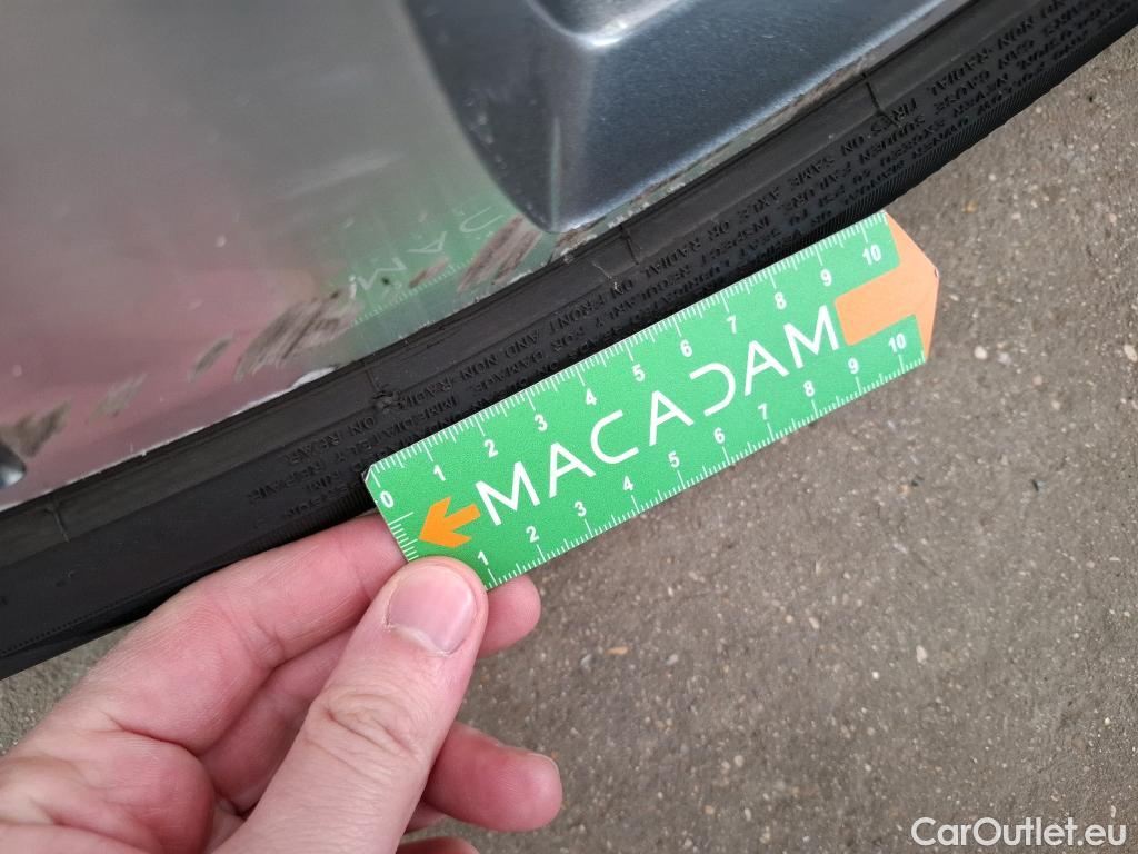  Mercedes  GLB MERCEDES-BENZ  / 2019 / 5P / SUV  200 d Business Line #15