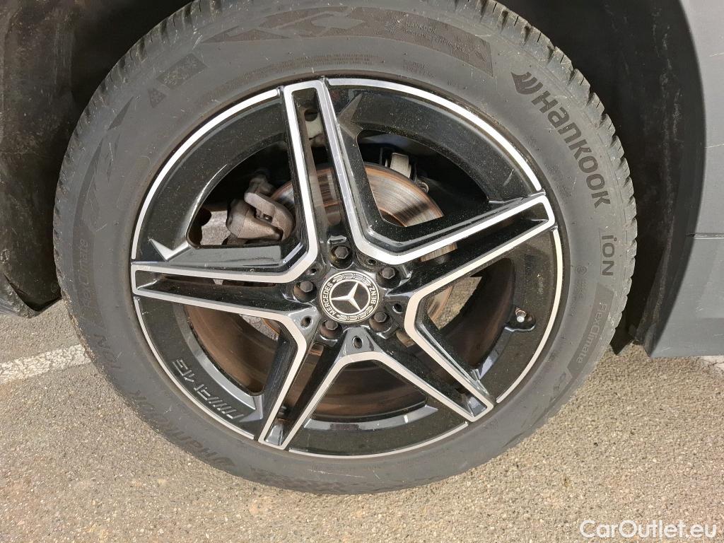  Mercedes  GLA MERCEDES-BENZ  / 2020 / 5P / SUV 2.0  200 D AMG LINE DCT #14