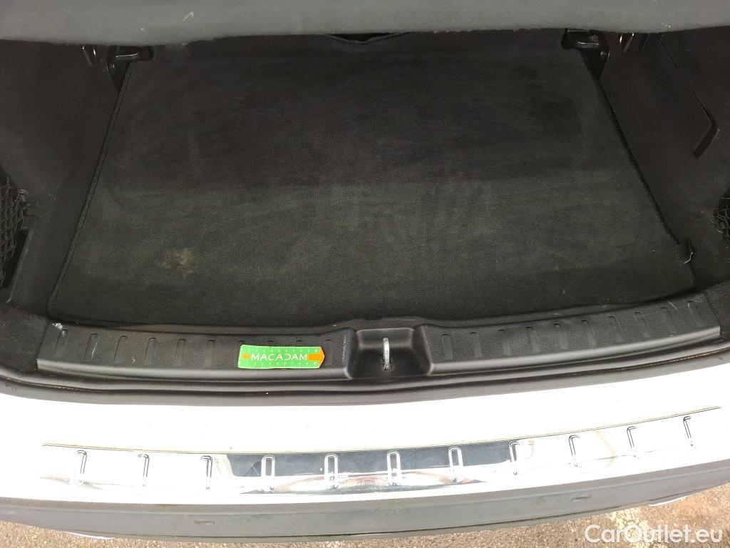  Mercedes  GLA MERCEDES-BENZ  / 2020 / 5P / SUV 2.0  200 D AMG LINE DCT #48