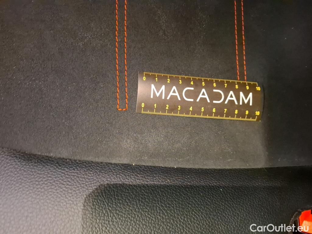  Mercedes  GLA MERCEDES-BENZ  / 2020 / 5P / SUV 2.0  200 D AMG LINE DCT #35