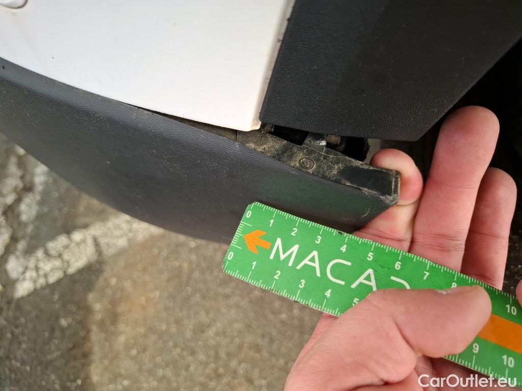  Mercedes  GLA MERCEDES-BENZ  / 2020 / 5P / SUV 2.0  200 D AMG LINE DCT #52