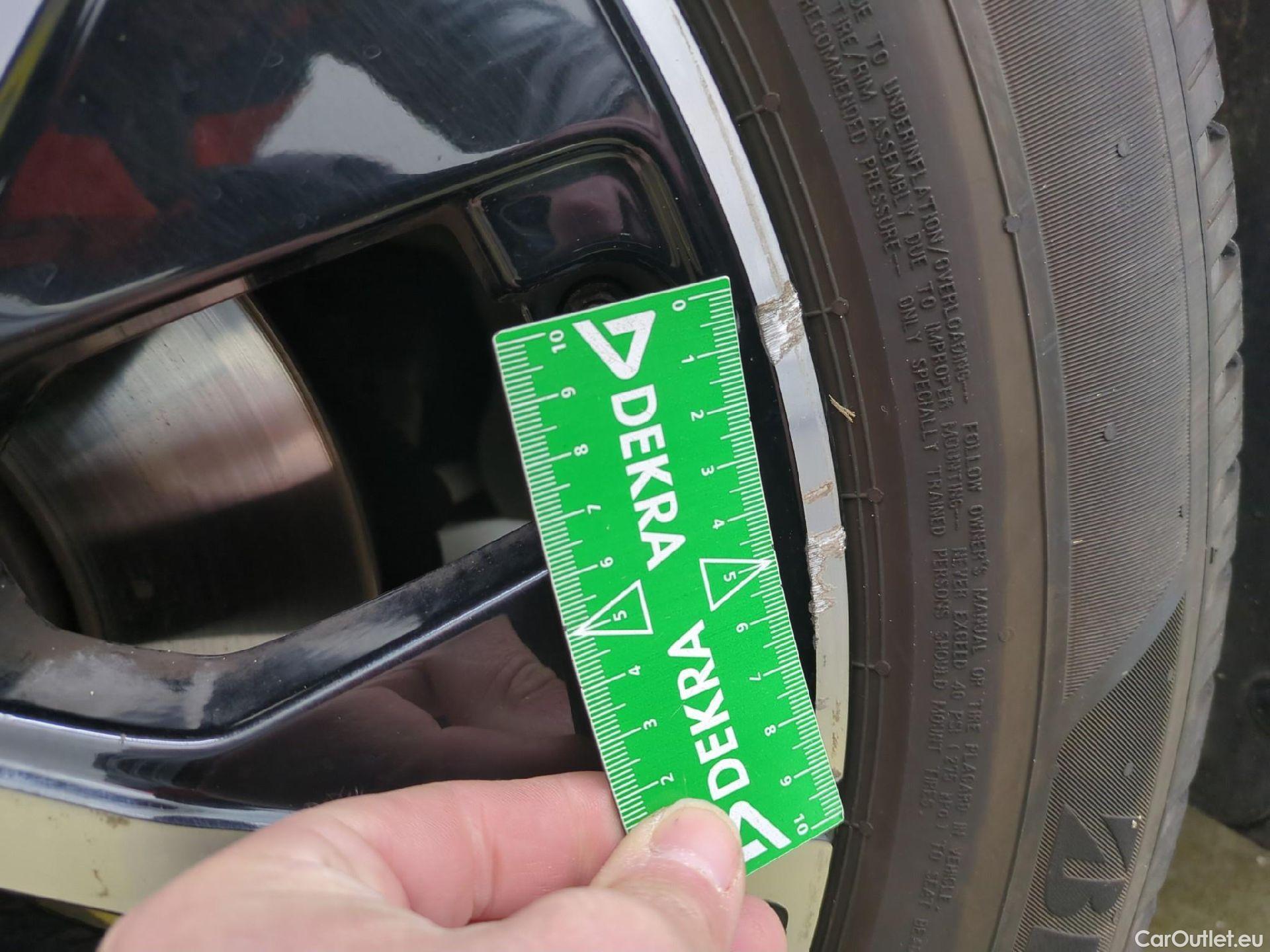  Mercedes  GLA MERCEDES-BENZ  / 2020 / 5P / SUV 2.0  200 D BUSINESS LINE DCT #6