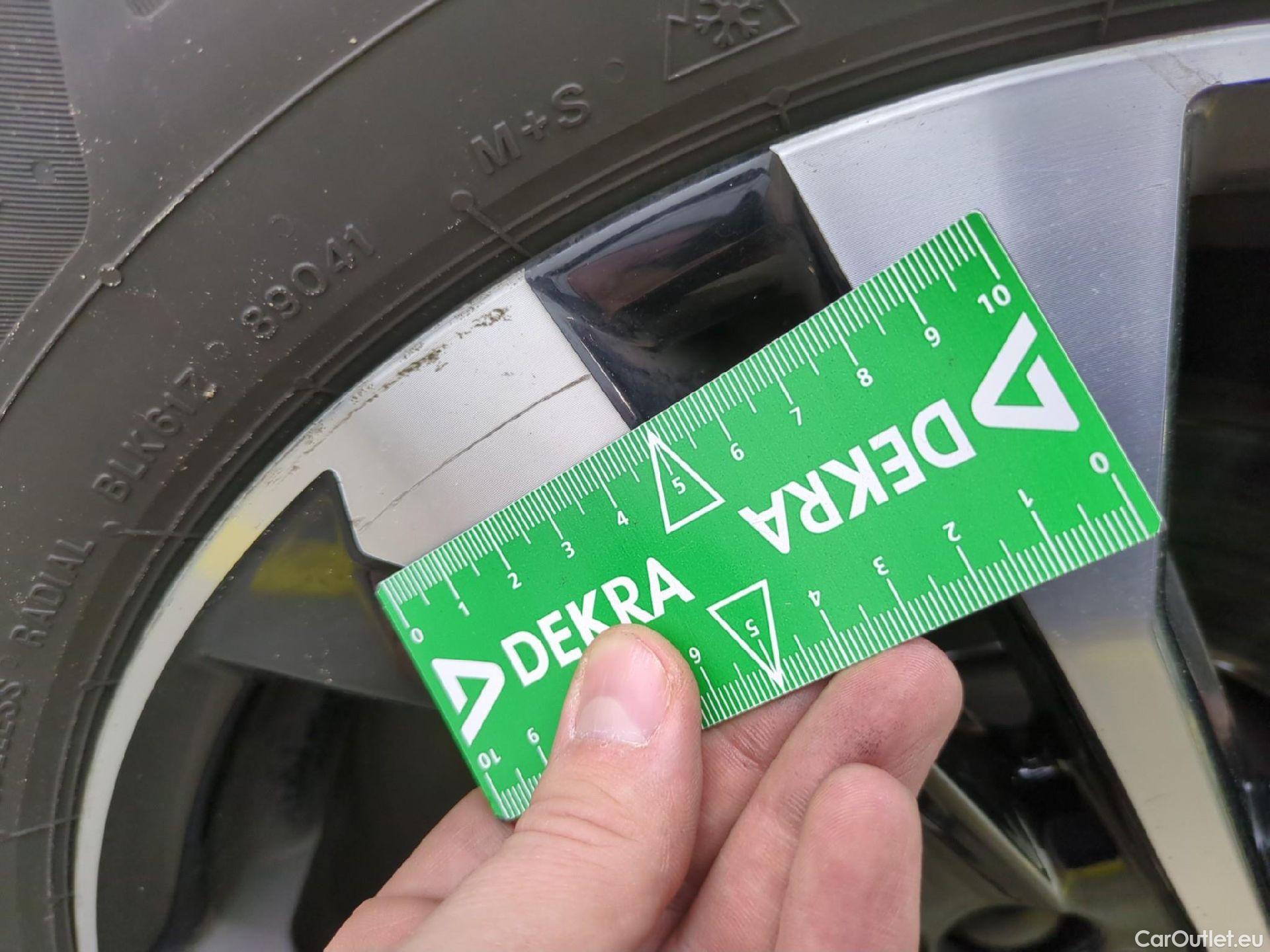  Peugeot  2008  Allure Business 1.5 HDi 130CV BVA8 E6d #13