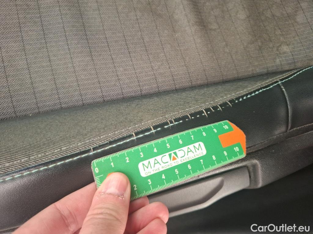  Peugeot  2008  Allure Pack 1.5 HDi 110CV BVM6 E6d #8