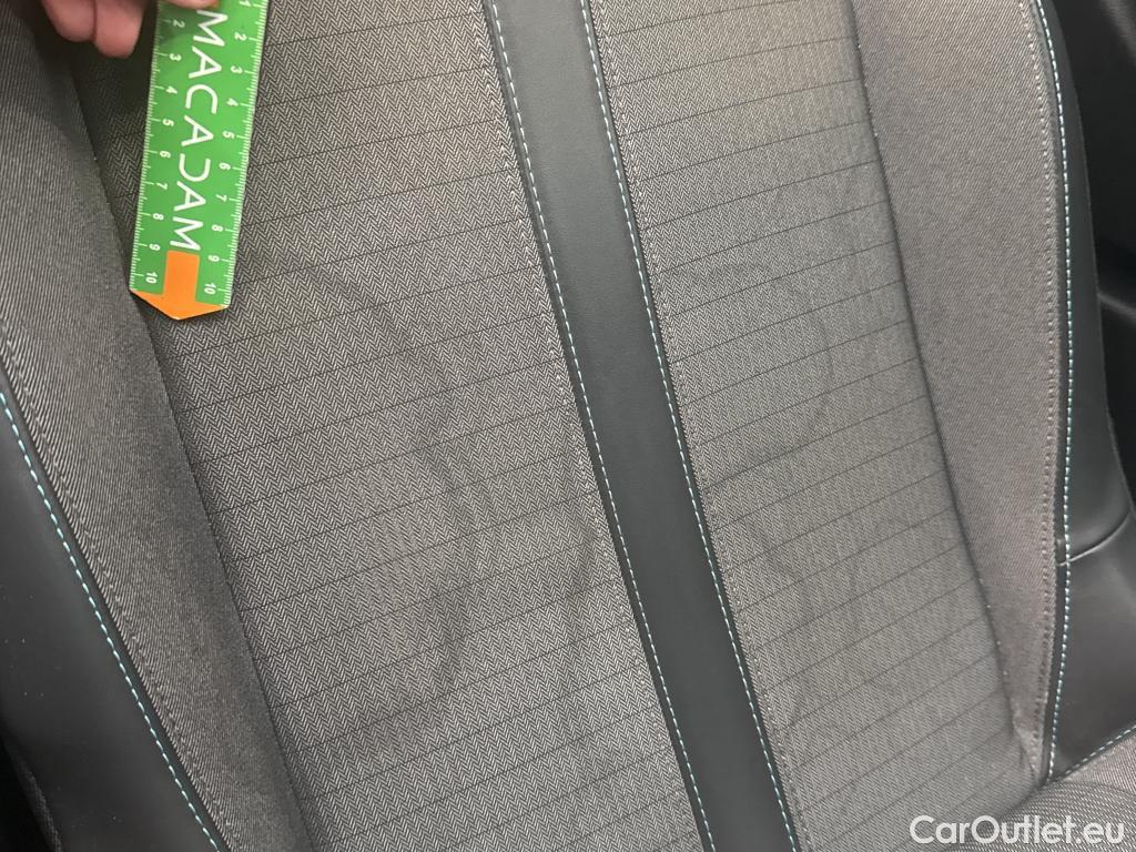  Peugeot  2008  Allure Pack 1.5 HDi 130CV BVA8 E6d #22