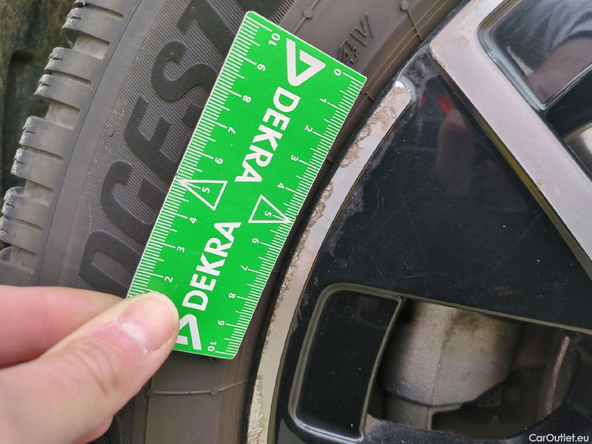  Mercedes  GLA MERCEDES-BENZ  / 2020 / 5P / SUV 2.0  200 D BUSINESS LINE DCT #4