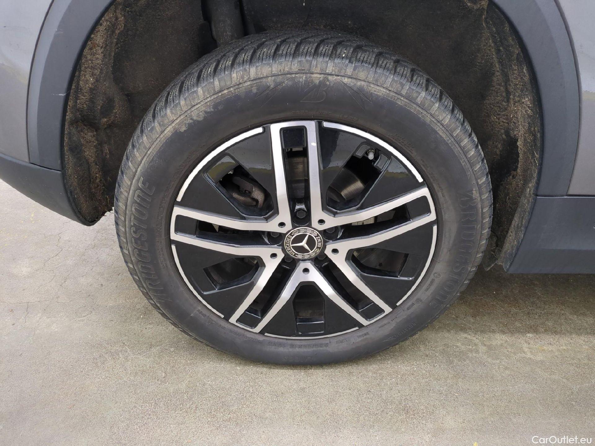  Mercedes  GLA MERCEDES-BENZ  / 2020 / 5P / SUV 2.0  200 D BUSINESS LINE DCT #13