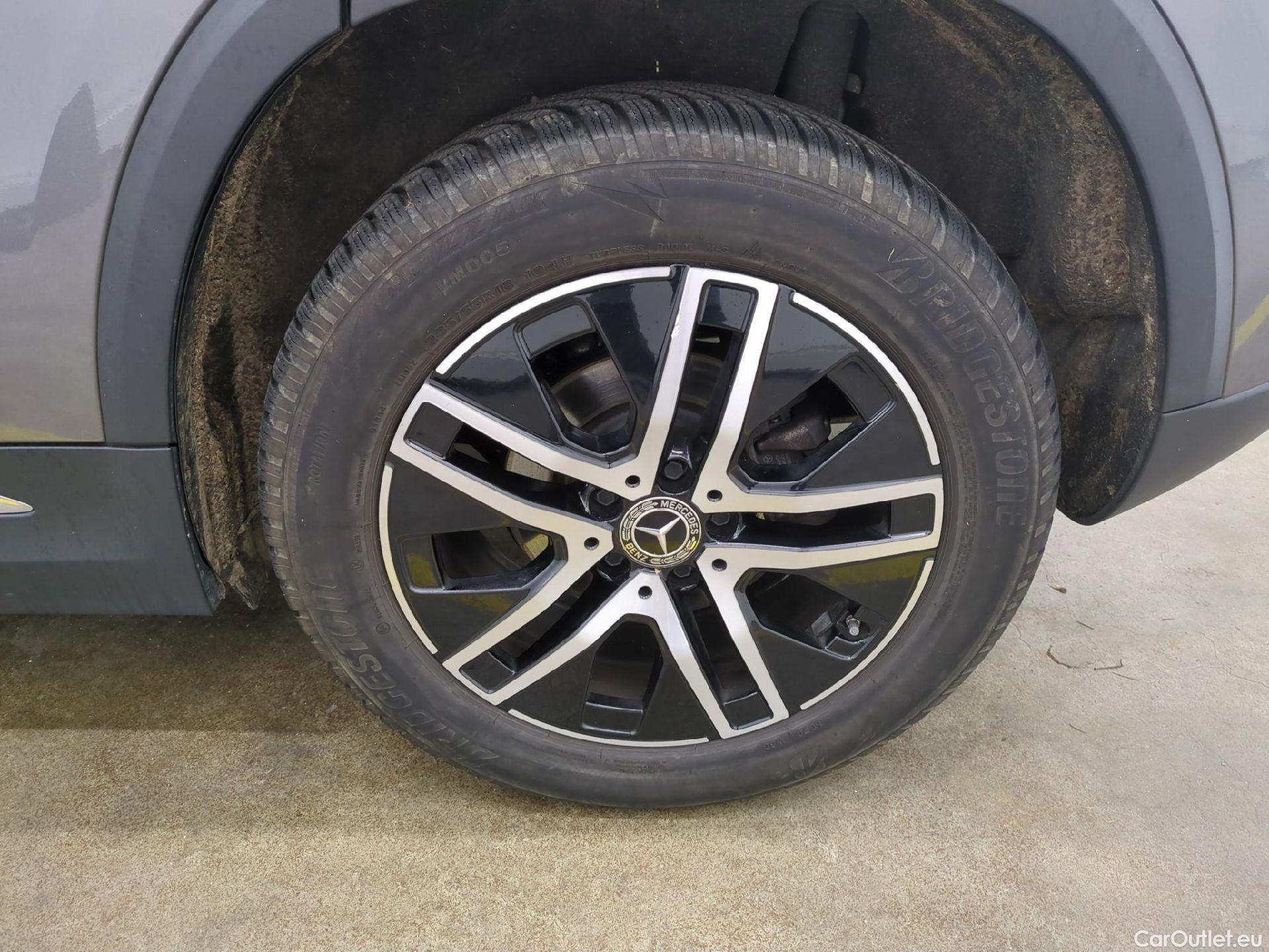  Mercedes  GLA MERCEDES-BENZ  / 2020 / 5P / SUV 2.0  200 D BUSINESS LINE DCT #8