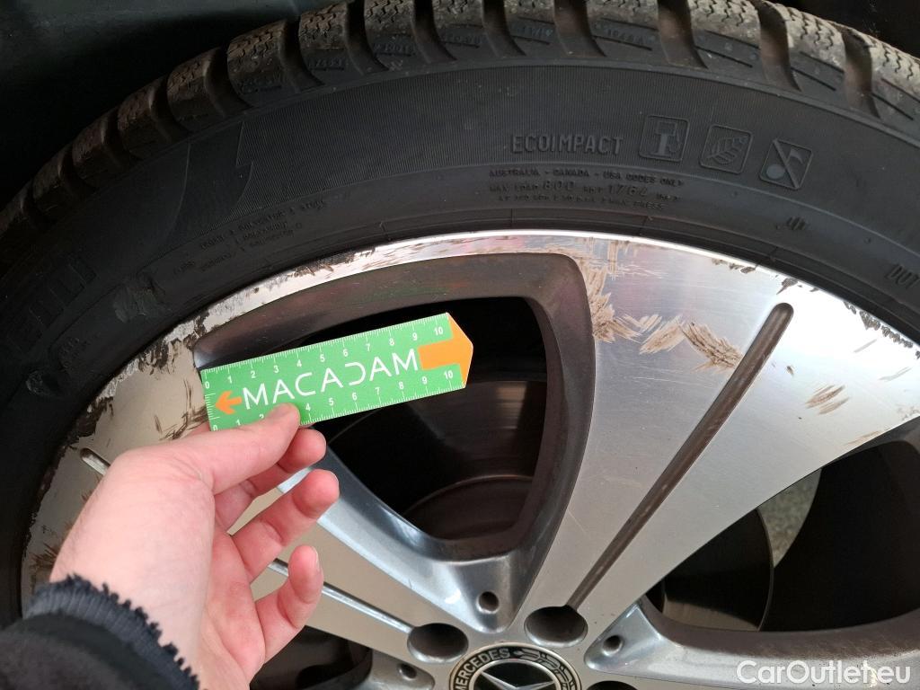  Mercedes  GLB MERCEDES-BENZ  / 2019 / 5P / SUV  200 d Business Line #46