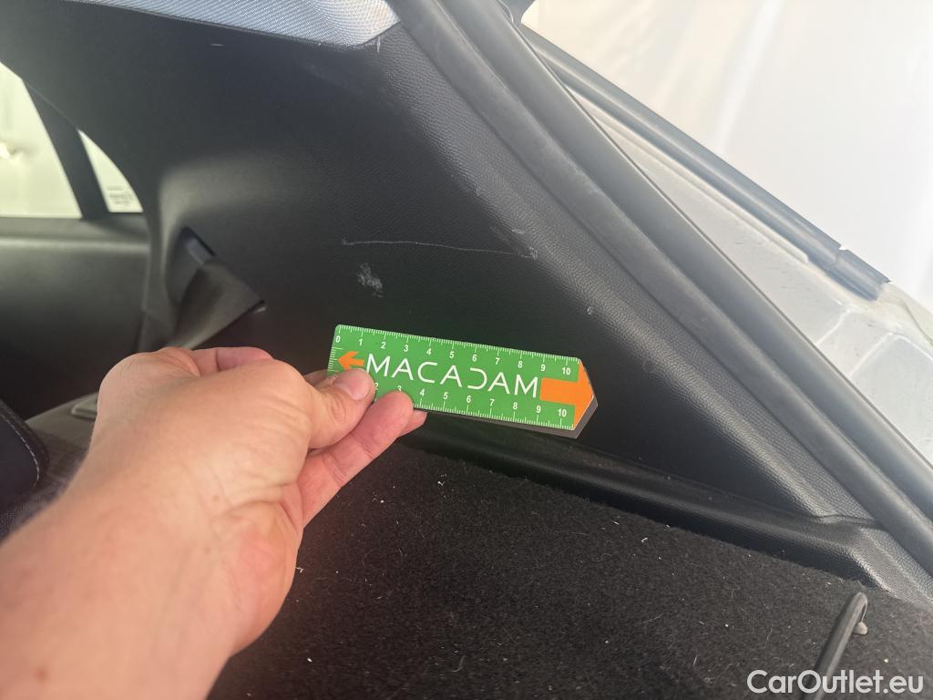  Peugeot  2008  Allure Pack 1.5 HDi 130CV BVA8 E6d #4