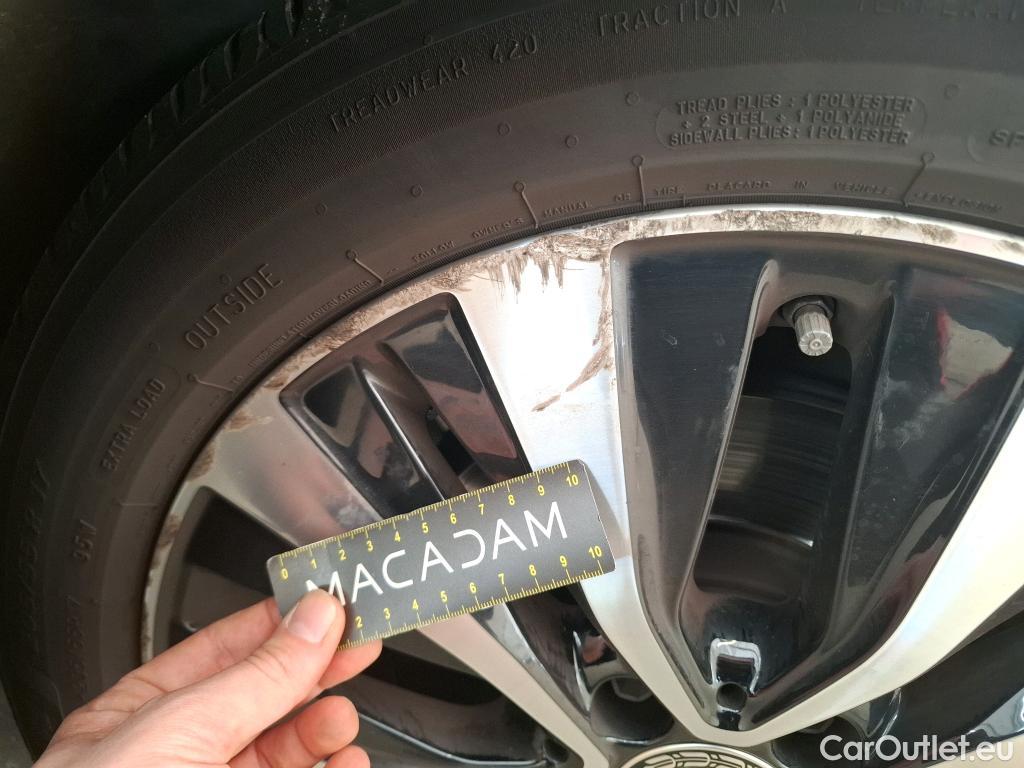  Mercedes  A-Klasse MERCEDES-BENZ Classe A Berline / 2018 / 4P / Berline A 180 d Business Line 8G-DCT #15