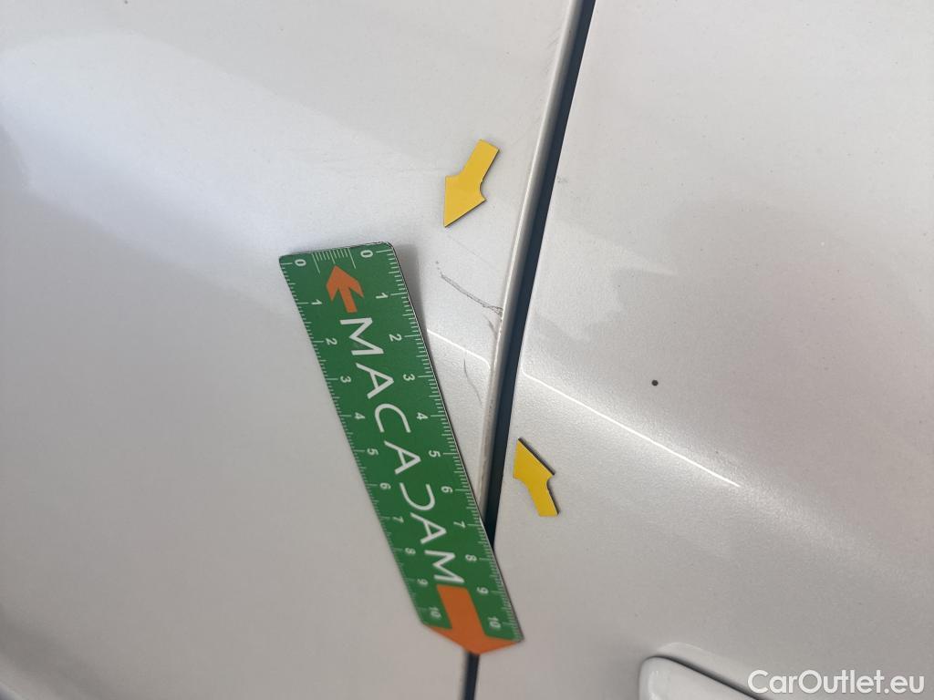  Peugeot  2008  Allure Pack 1.5 HDi 130CV BVA8 E6d #11