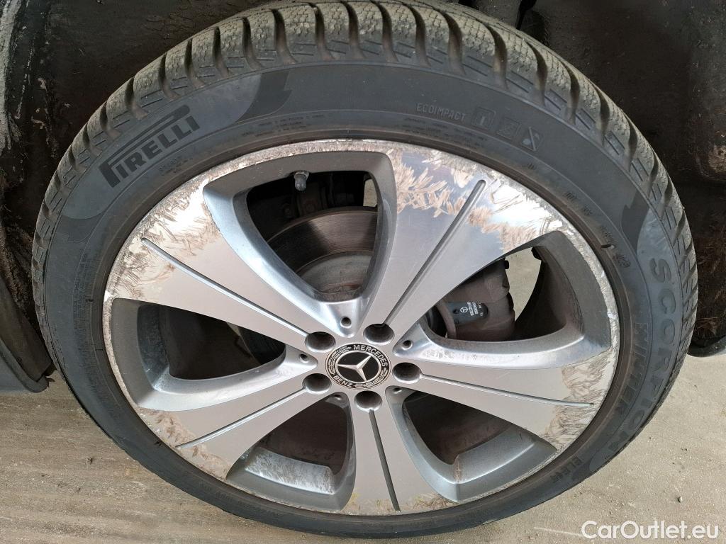  Mercedes  GLB MERCEDES-BENZ  / 2019 / 5P / SUV  200 d Business Line #11