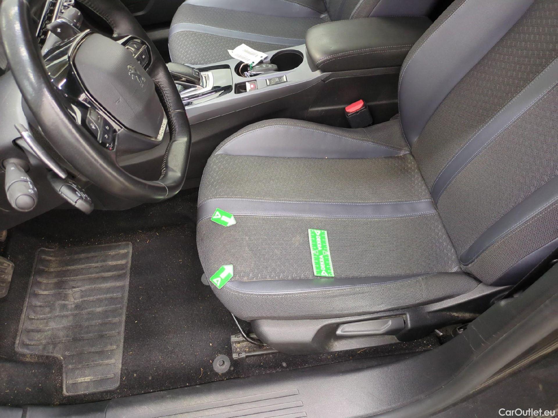  Peugeot  2008  Allure Business 1.5 HDi 130CV BVA8 E6d #5