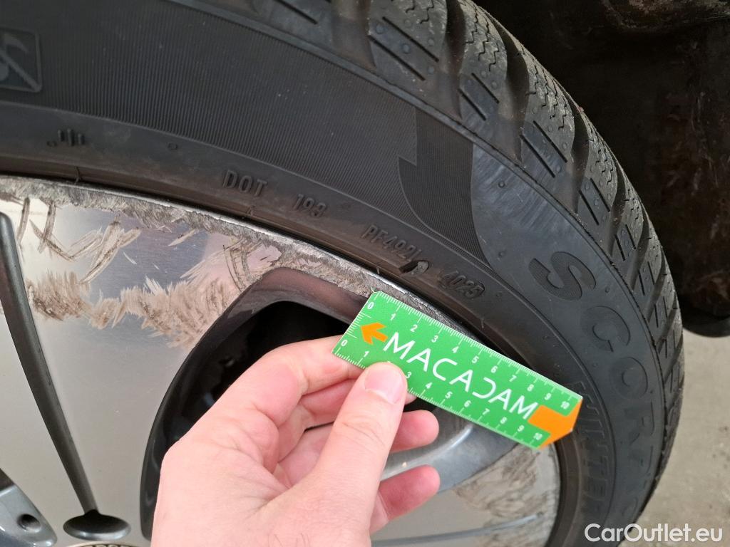  Mercedes  GLB MERCEDES-BENZ  / 2019 / 5P / SUV  200 d Business Line #12