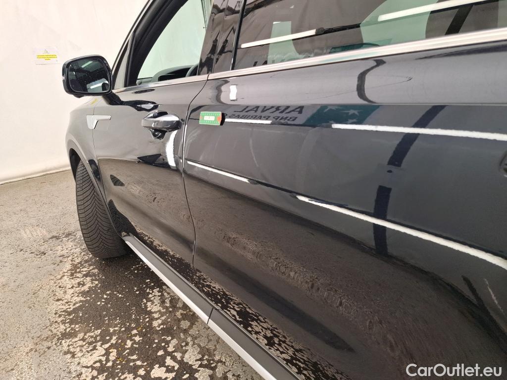  KIA  Sorento KIA  / 2020 / 5P / SUV 1.6 T-GDI PHEV 4WD PREMIUM AUTO 5-SEATS #3