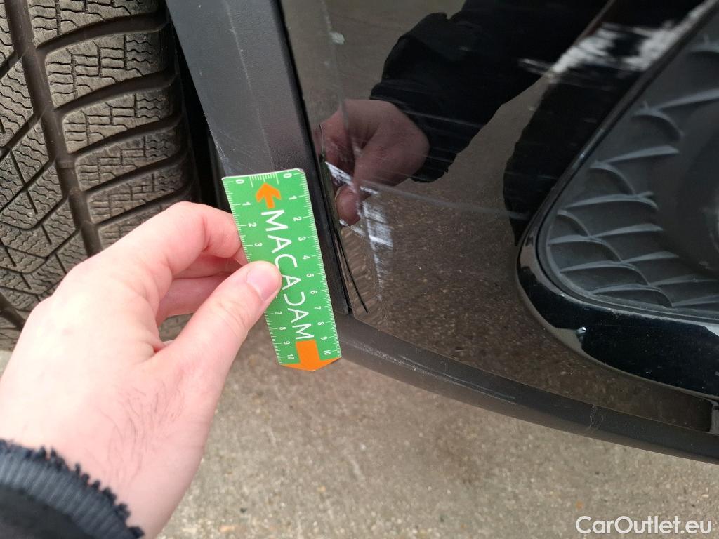  Mercedes  GLB MERCEDES-BENZ  / 2019 / 5P / SUV  200 d Business Line #22