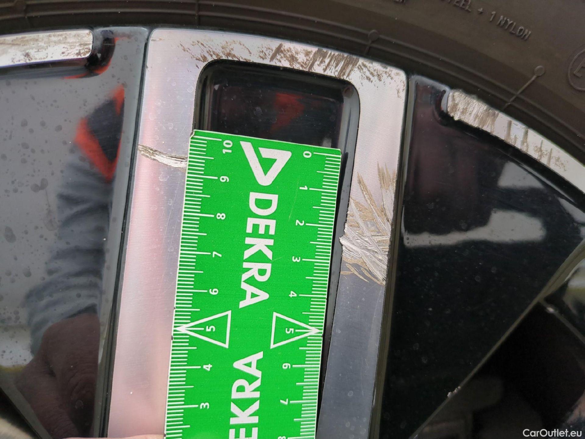  Mercedes  GLA MERCEDES-BENZ  / 2020 / 5P / SUV 2.0  200 D BUSINESS LINE DCT #15