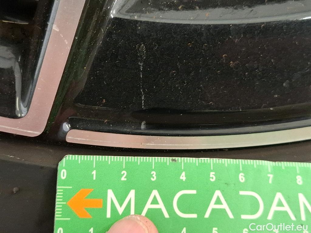  Mercedes  GLA MERCEDES-BENZ  / 2020 / 5P / SUV 2.0  200 D AMG LINE DCT #16